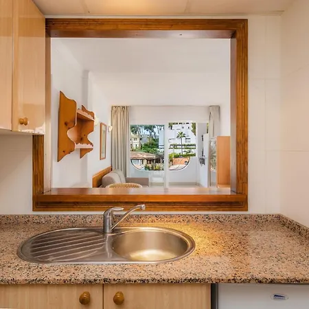 Apartment Apto Con Terraza 3 *
